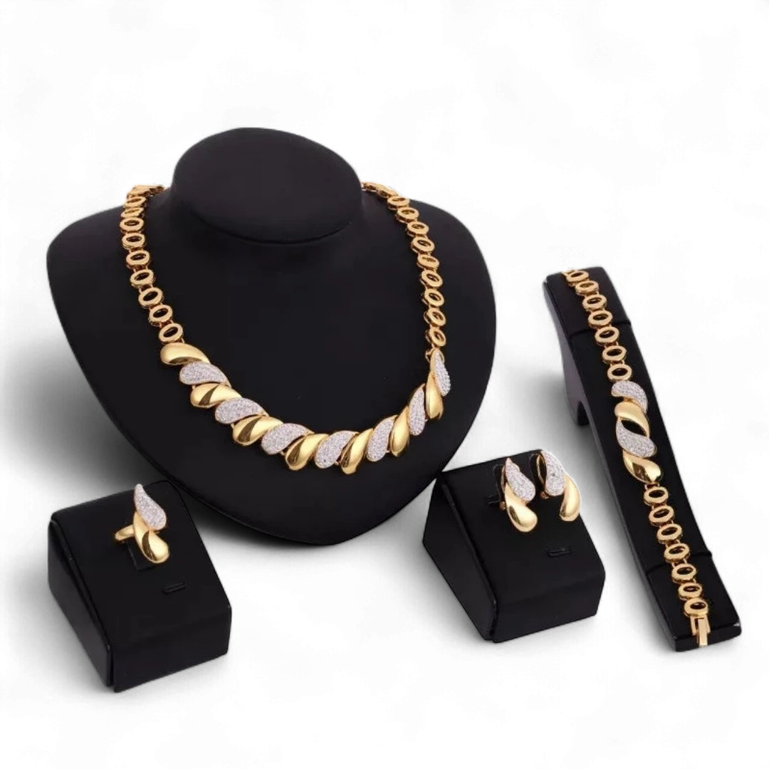 Luxurious Trendy Crystal Set