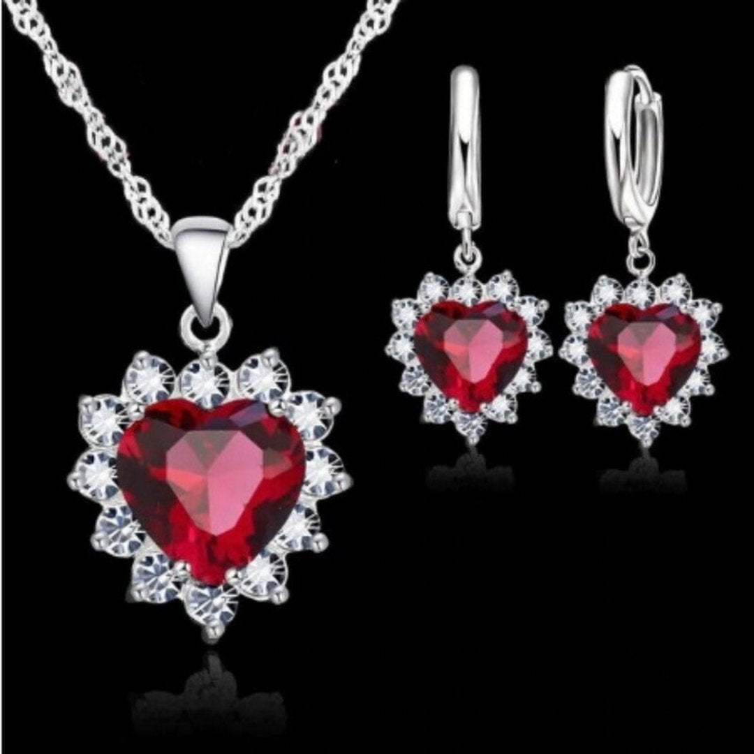 Charming Heart Stone Set