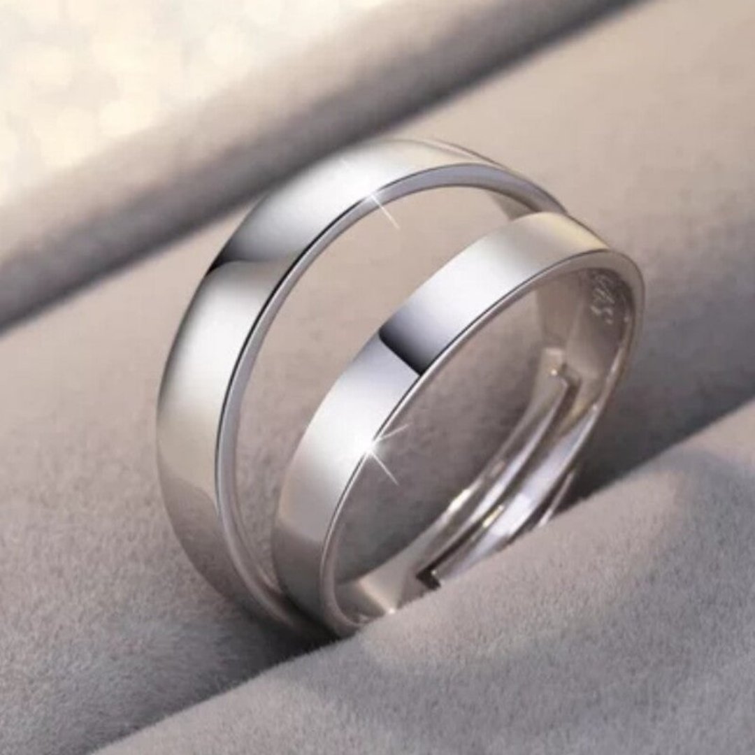 Classic Simple Couple Rings