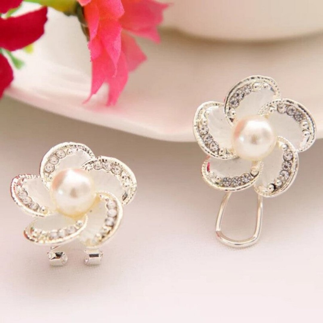 Elegant Flower Pearl Earrings