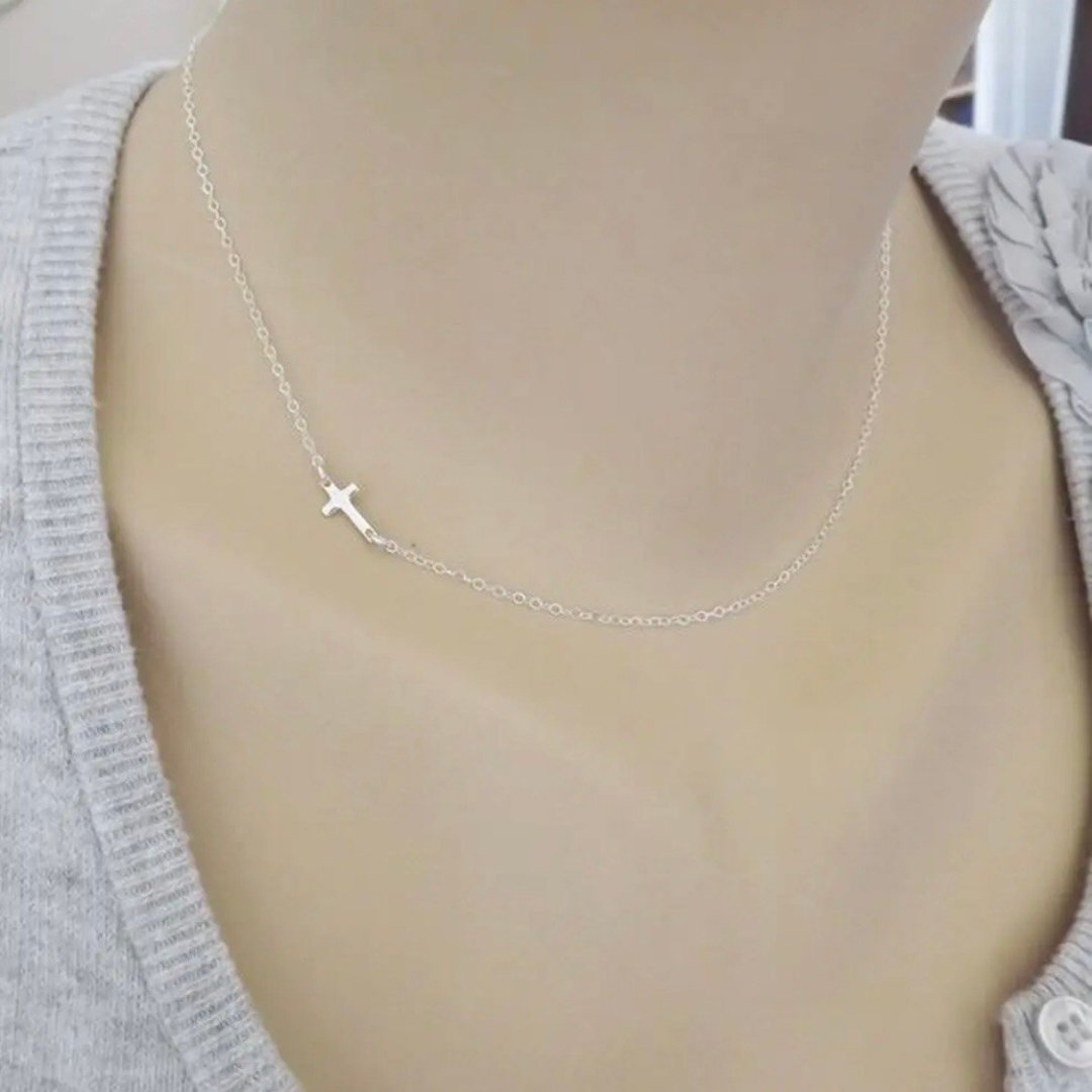 Mini Side Cross Necklace