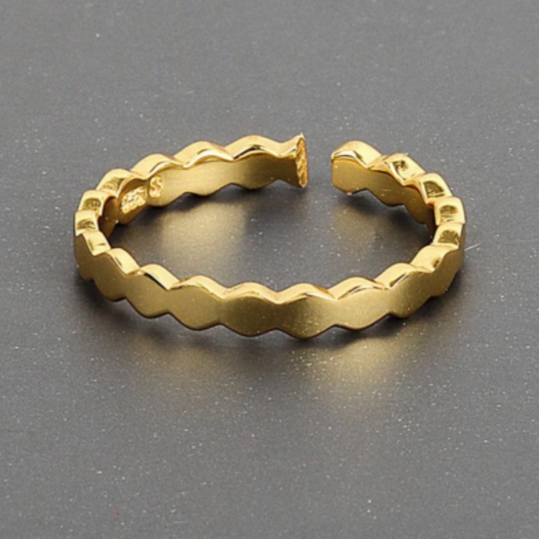Wave Shape Ring