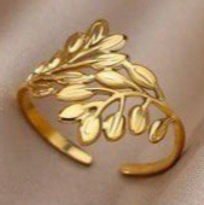 Attractive Gold Stainless Steel Rings – 9 Models
