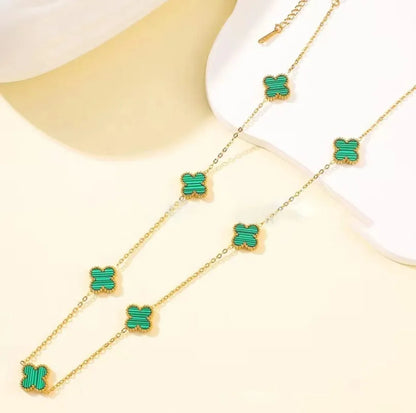 Dainty Gold Clover Pendant Necklace - Green