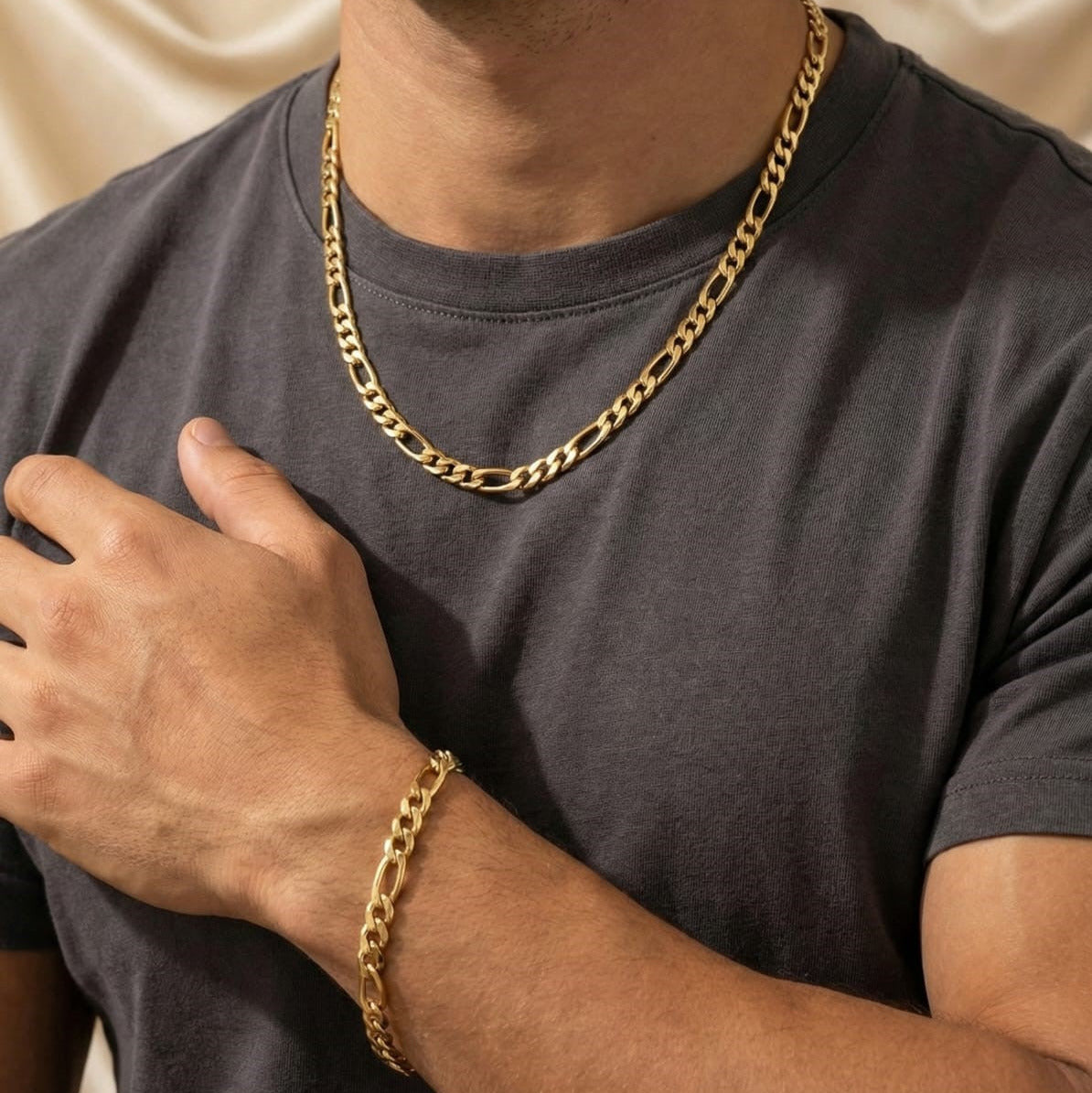 Classic Gold Figaro Chain Set