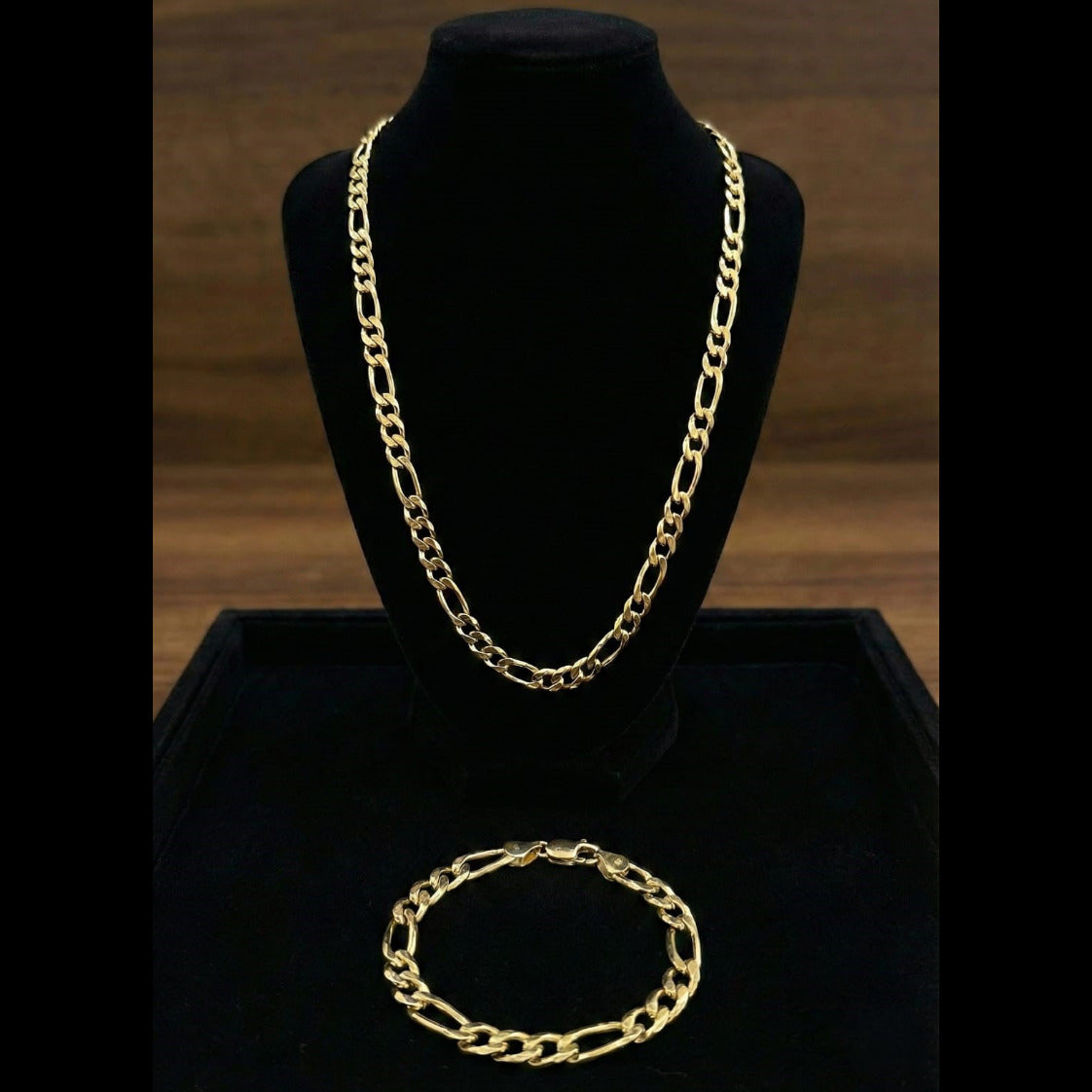 Classic Gold Figaro Chain Set