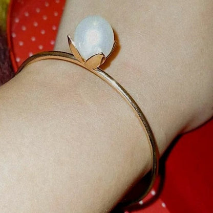 Elegant Big Pearl Bracelet