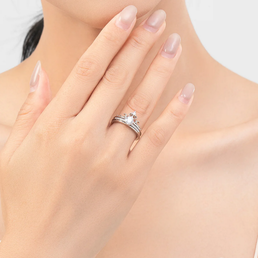 Exquisite Crown Crystal Fashion Rings