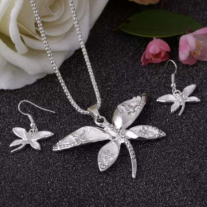 Pretty Dragonfly Shape Jewelry Set