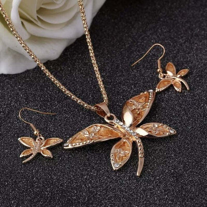 Pretty Dragonfly Shape Jewelry Set