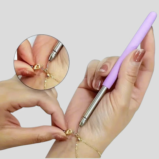 Retractable Bracelet Fastening Tool