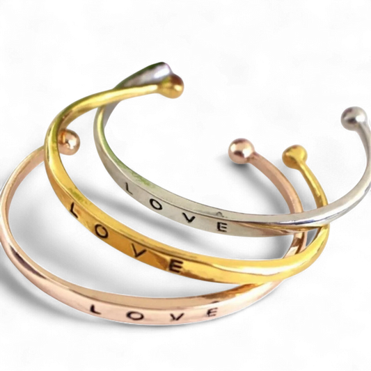 Stylish Engraved Love Bracelet - 3 Colors